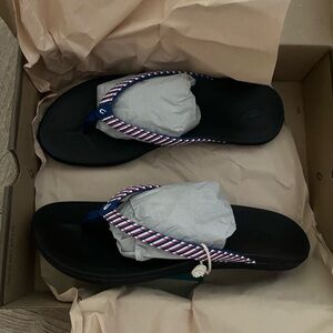 OluKai Women's Ho'opio Sandals - Red Stripe Design